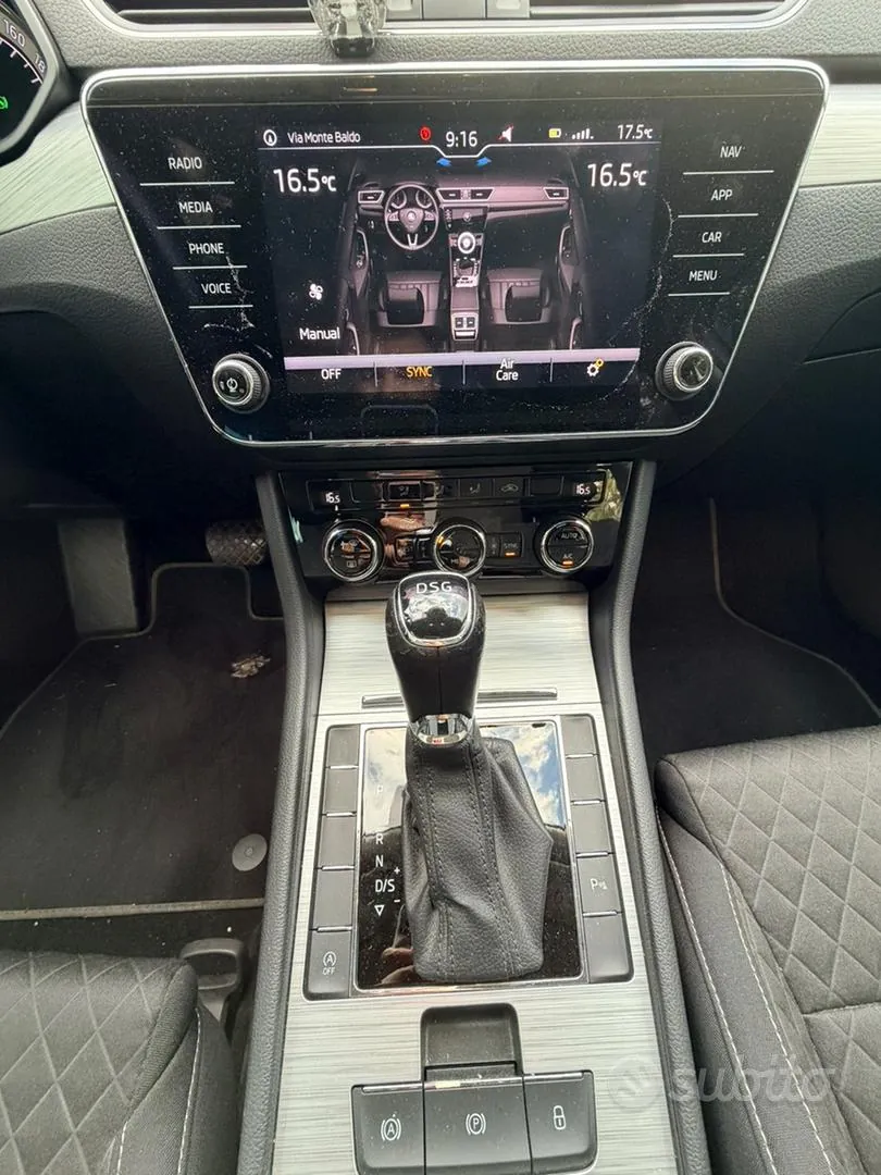 Skoda Superb 2020 photo 5
