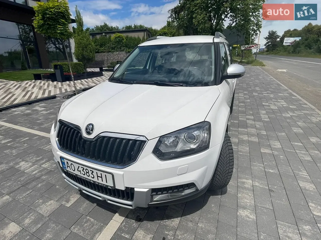 Skoda Yeti 2015 photo 2