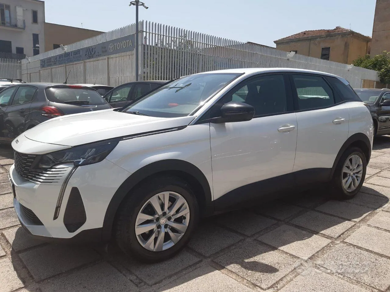 Peugeot 3008 2023 photo 2
