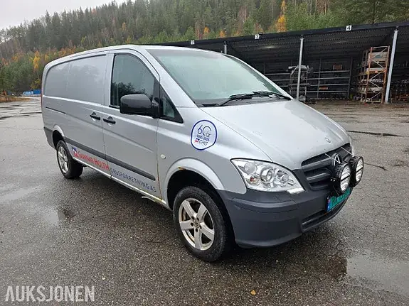 Mercedes-Benz Vito 113 2013 photo 2