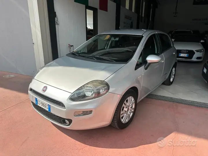 Fiat Punto 2013 photo 2