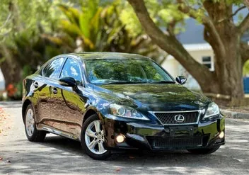 Lexus Is 250 2012 photo 3