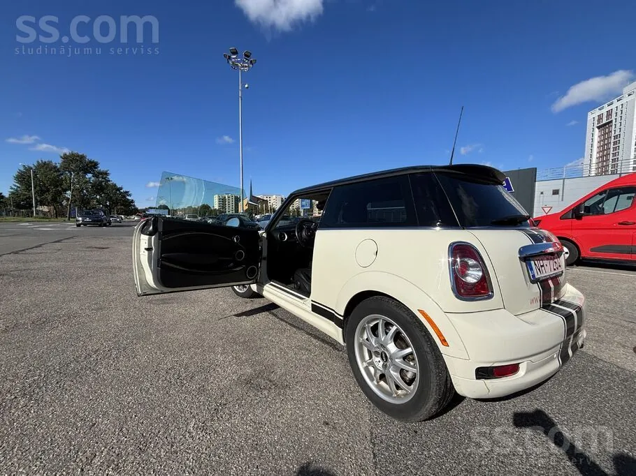 Mini Cooper 2011 photo 3