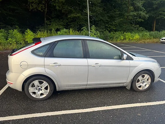Ford Focus 2010 photo 3