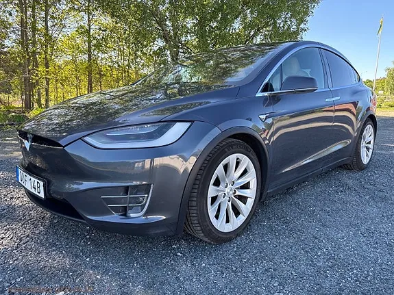 Tesla Model X 2020 photo 3