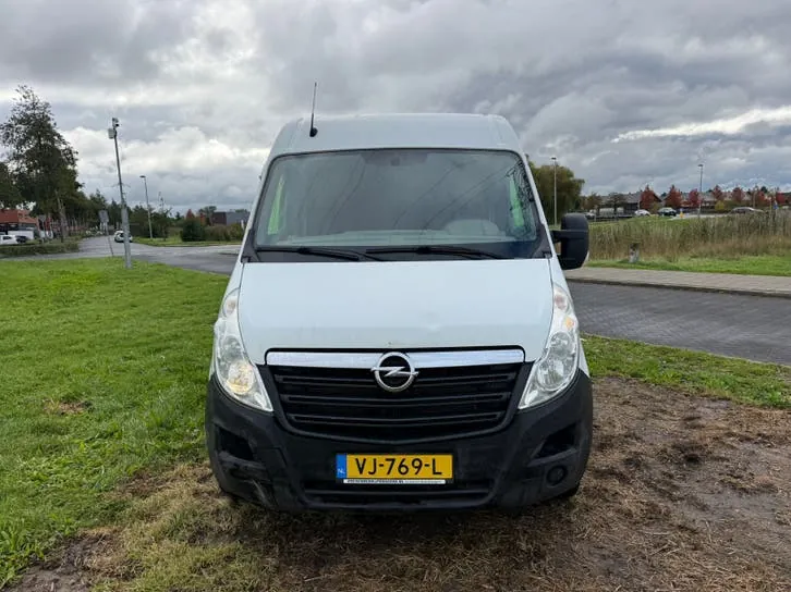 Opel Movano