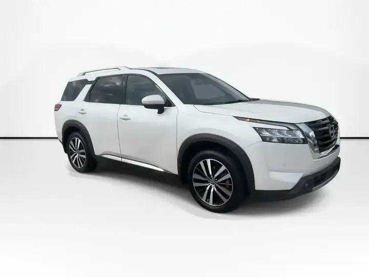 Nissan Pathfinder 2024 photo 3