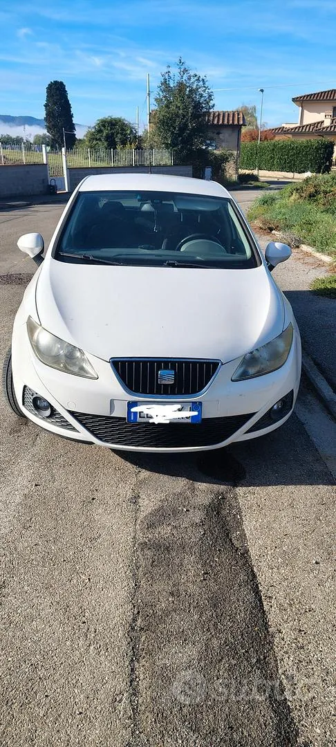 Seat Ibiza 2012 photo 3