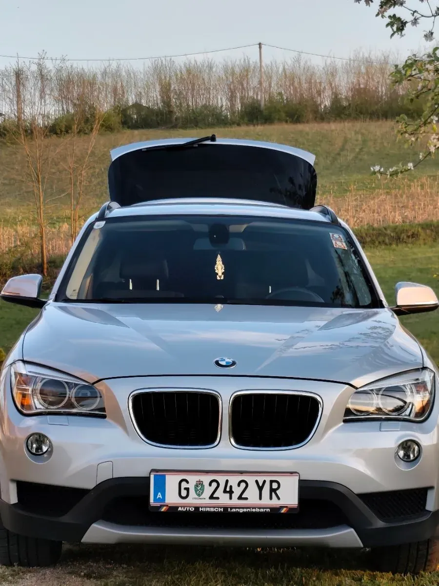 BMW X1 2012 photo 2