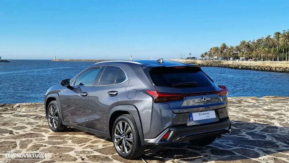 Lexus Ux 250H 2023 photo 5