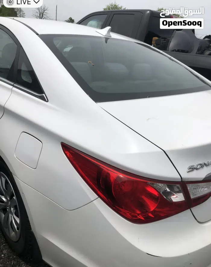 Hyundai Sonata 2012 photo 2