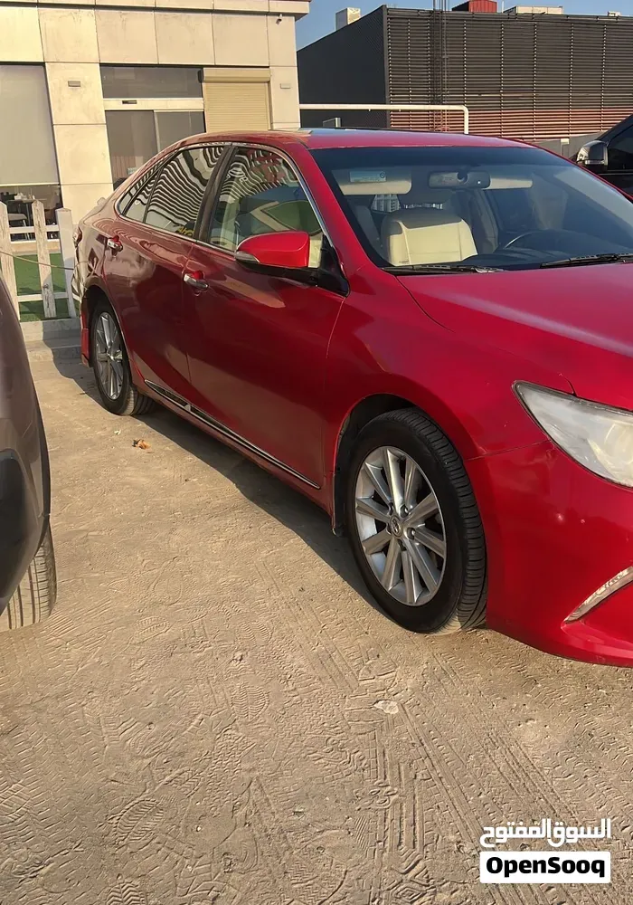 Toyota Camry 2017 photo 2