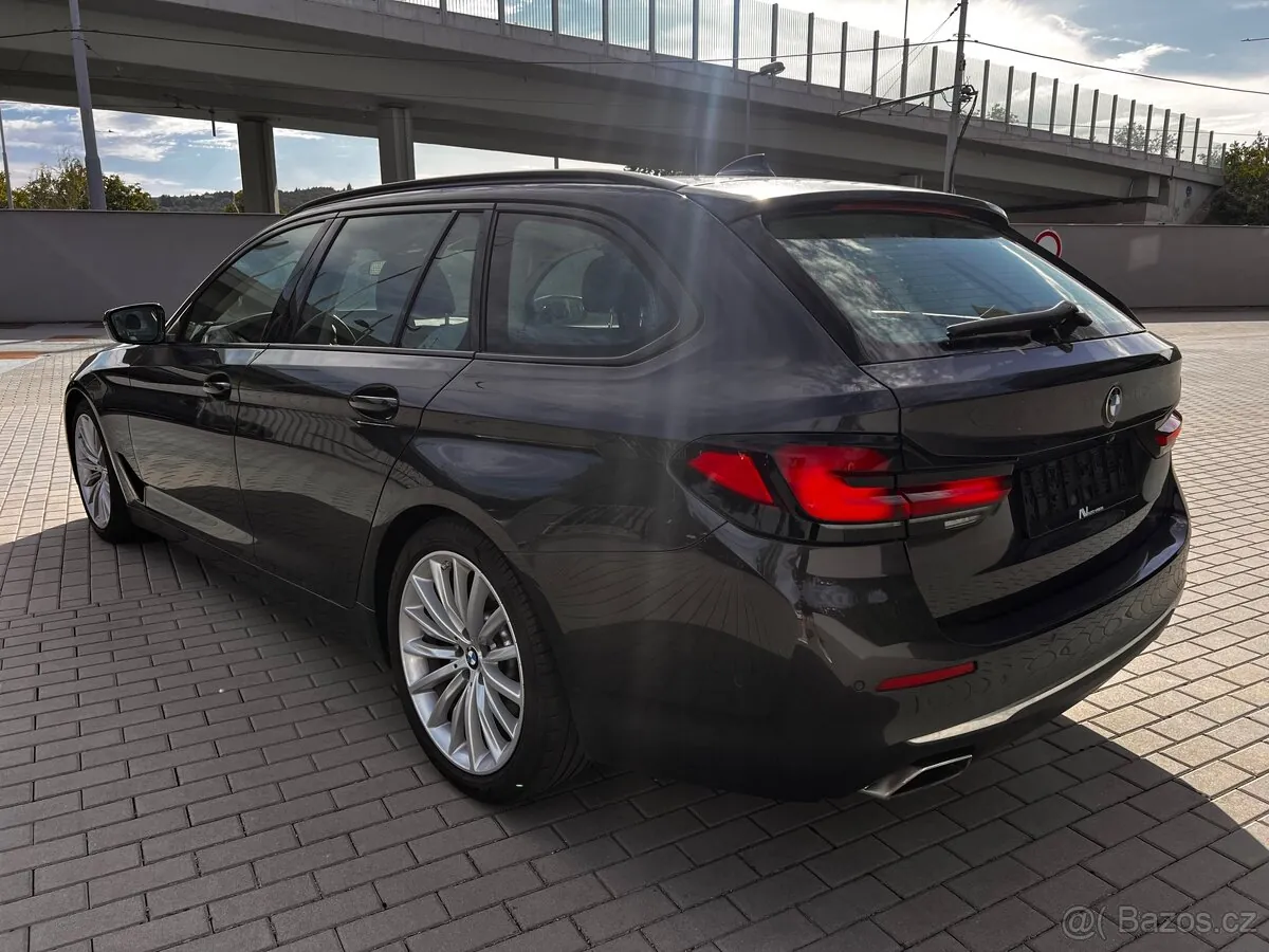 BMW 5 Series 2021 photo 4