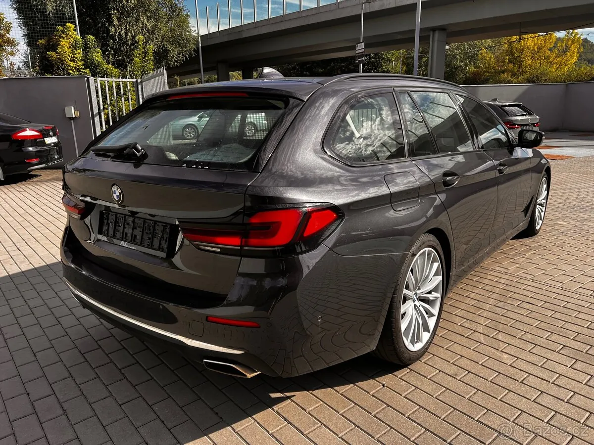 BMW 5 Series 2021 photo 3