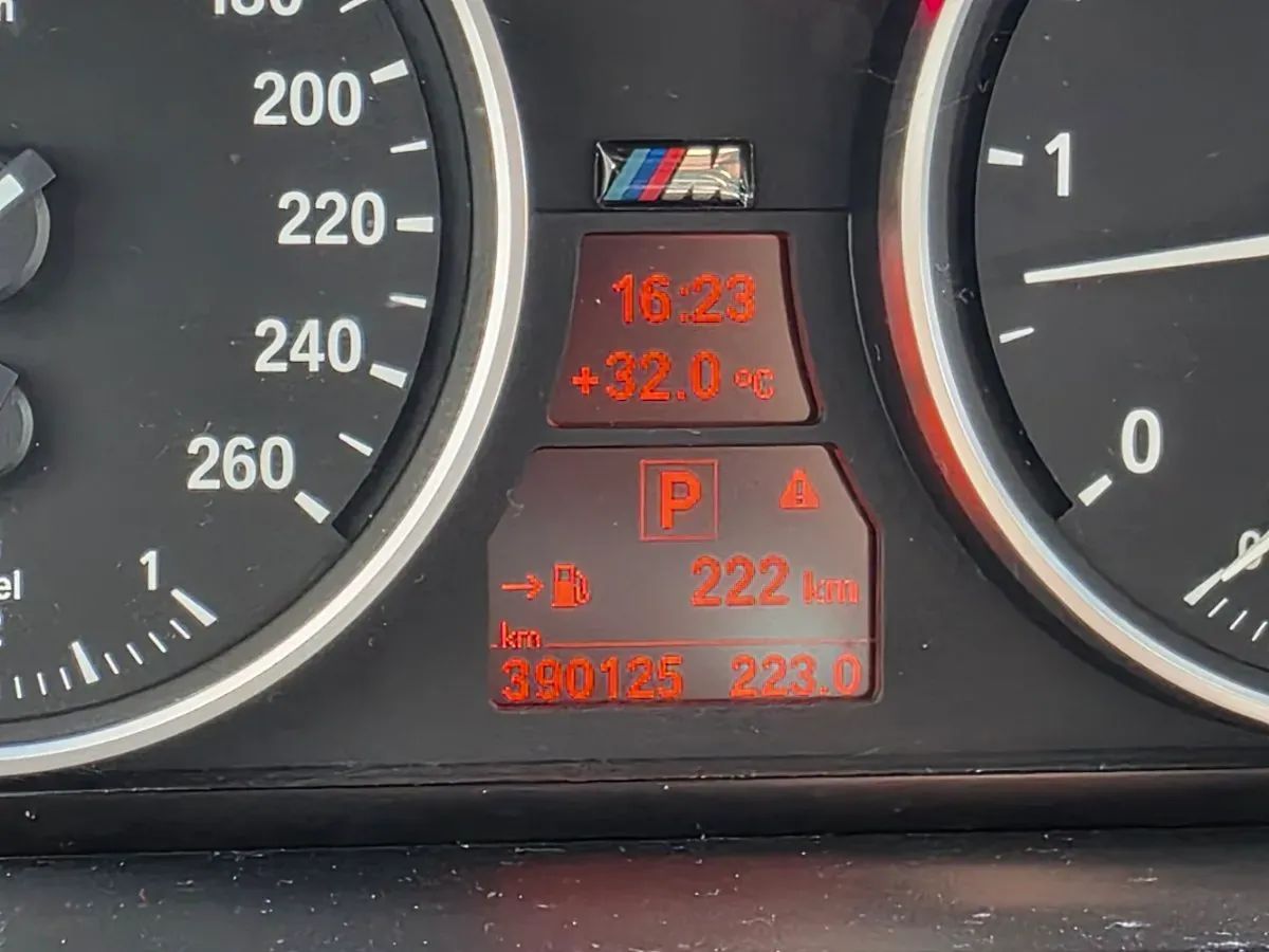 BMW 5 Series 2008 photo 2
