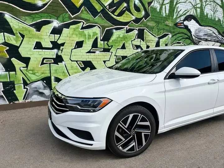 Volkswagen Jetta 2019 photo 3