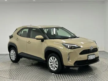 Toyota Yaris Cross 2025 photo 2