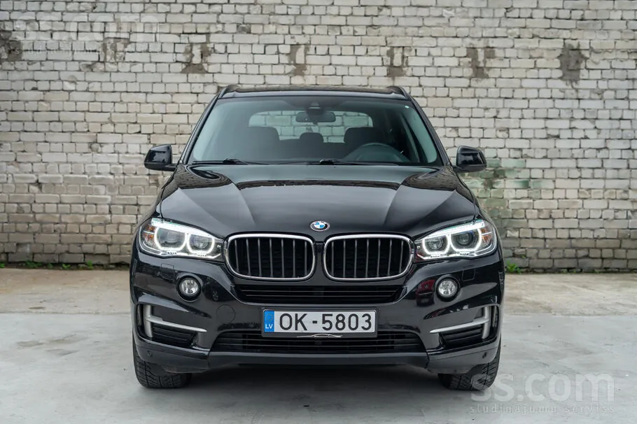 BMW X5 2017 photo 2