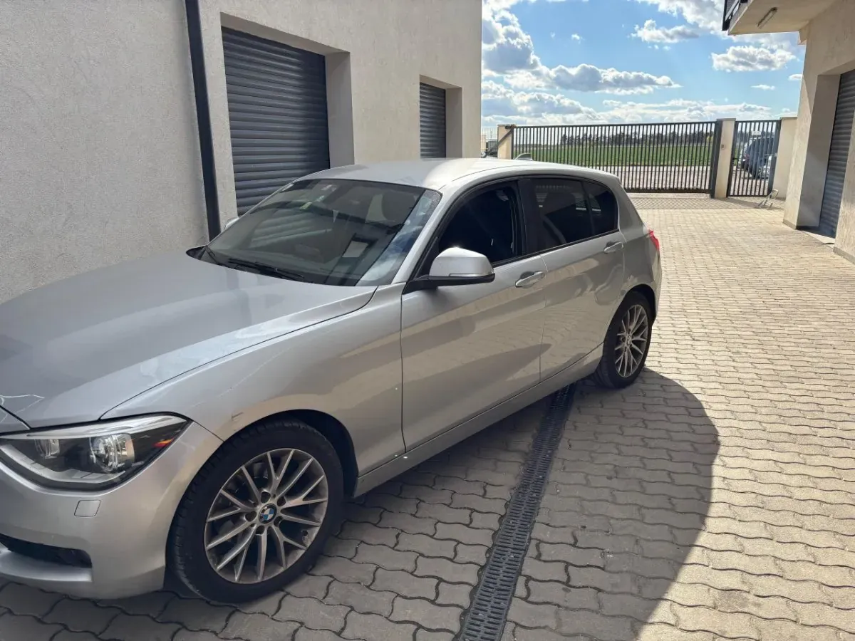 BMW 1 Series 2013 photo 2
