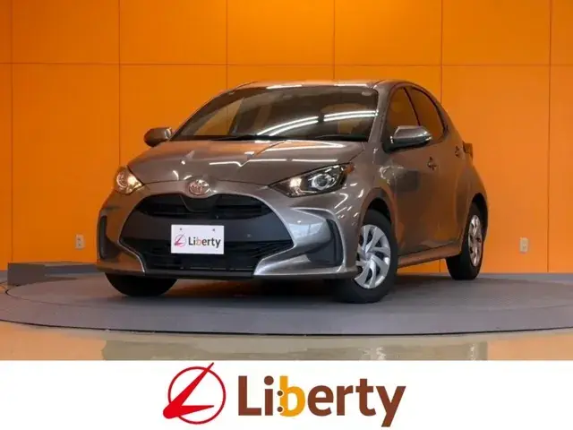 Toyota Yaris 2022 photo 2