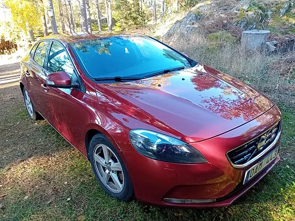 Volvo V40 2014 photo 2
