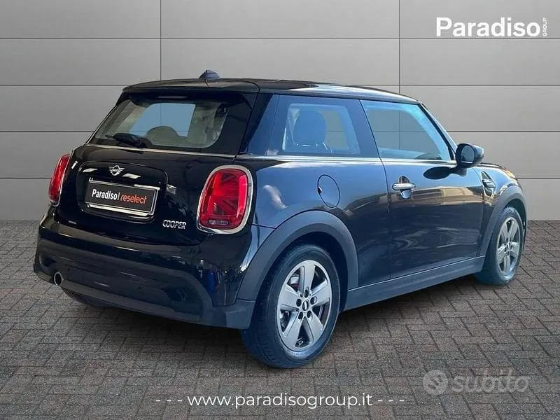 Mini Mini Cooper 2023 photo 2