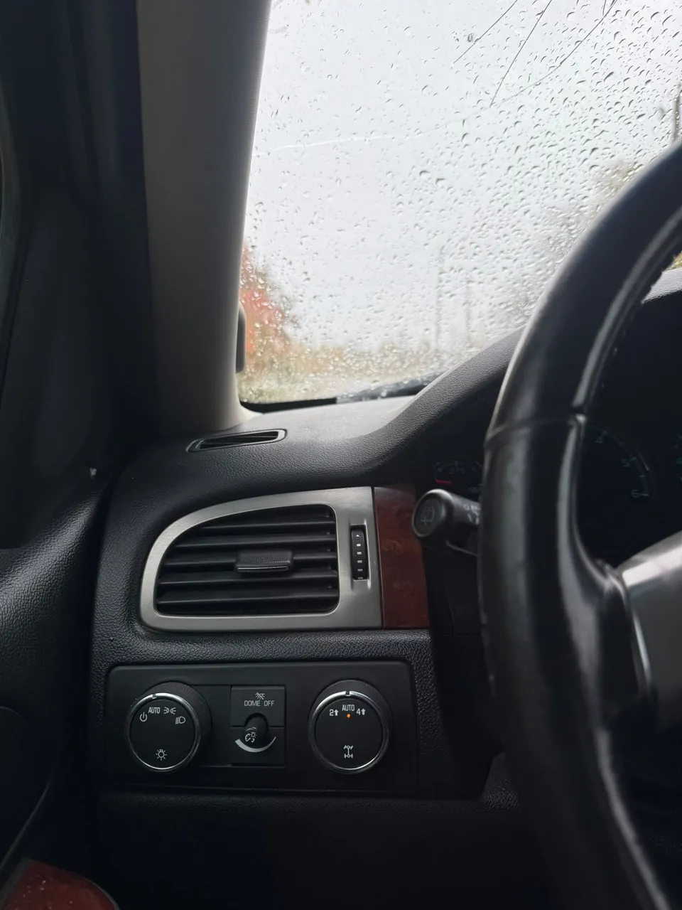 GMC Yukon 2014 photo 3