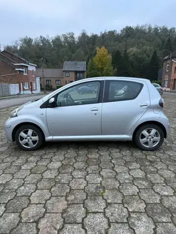 Toyota Aygo 2011 photo 3