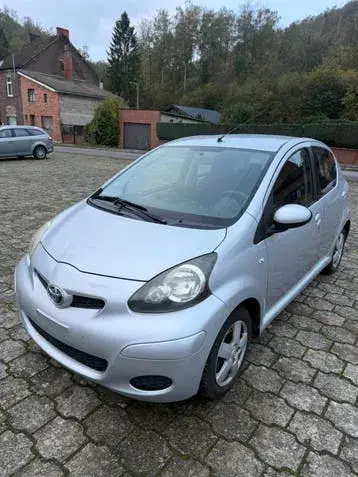 Toyota Aygo 2011 photo 2