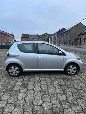 Toyota Aygo 2011 photo 4