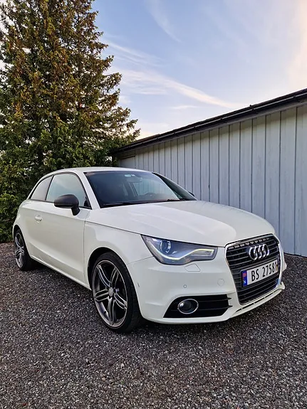Audi A1 2011 photo 2