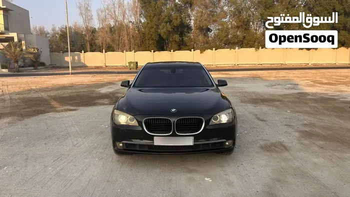 BMW 7 Series 2011 photo 5