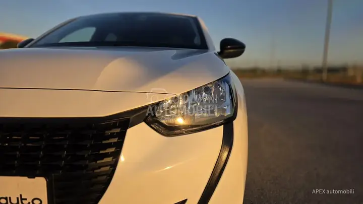 Peugeot 208 2021 photo 4