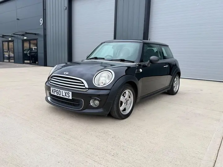 Mini Hatch 2010 photo 5