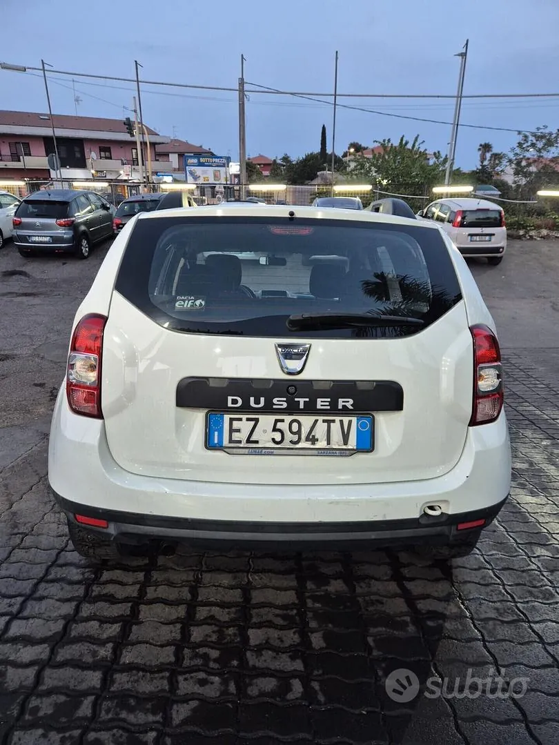 Dacia Duster 2015 photo 2