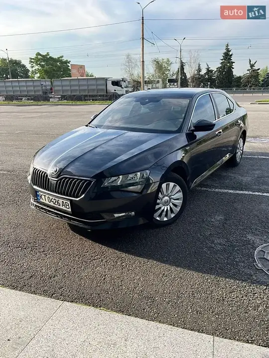 Skoda Superb 2015 photo 3