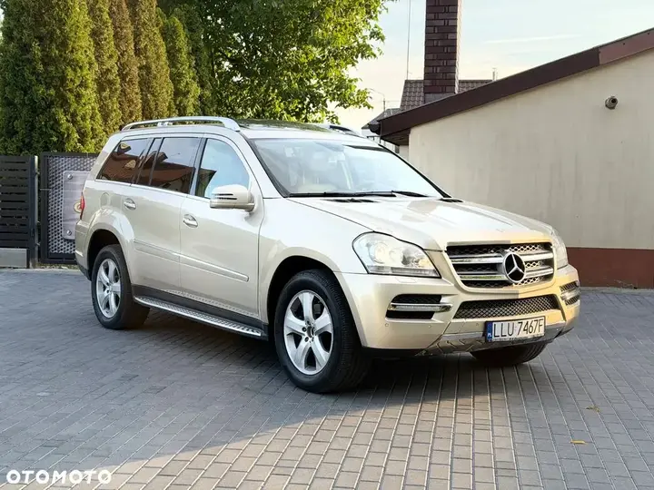Mercedes-Benz Gl 2011 photo 4