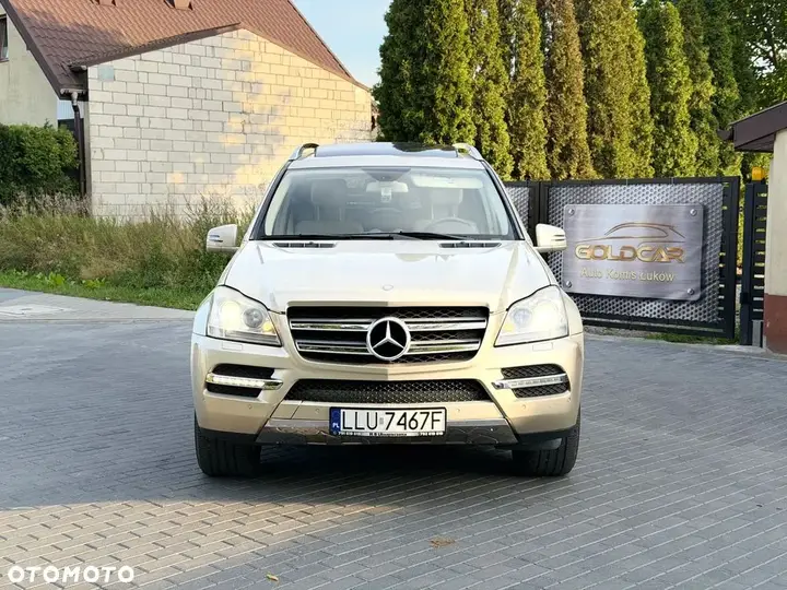 Mercedes-Benz Gl 2011 photo 3
