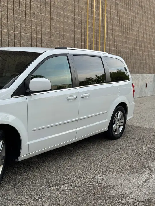 Dodge Grand Caravan 2017 photo 3