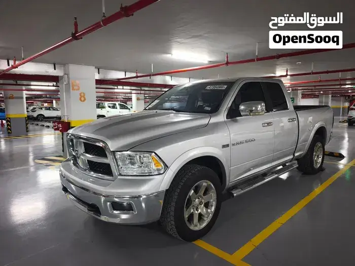 Dodge Ram 1500 Laramie 2011 photo 2