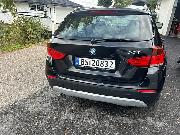 BMW X1 2011 photo 2