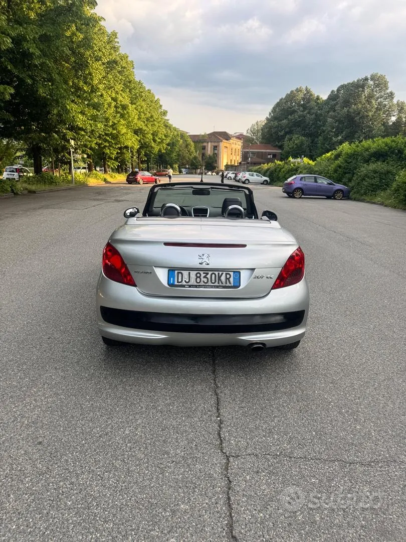 Peugeot 207 2007 photo 3