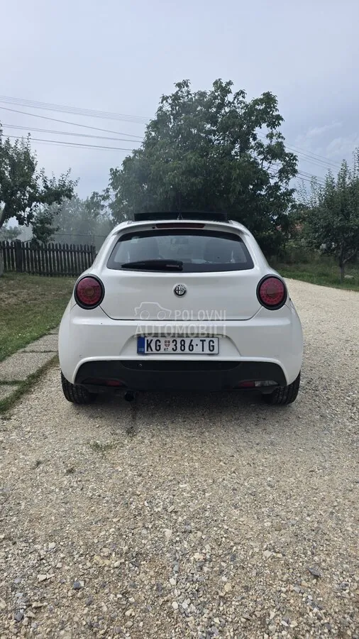 Alfa Romeo Mito 2011 photo 4