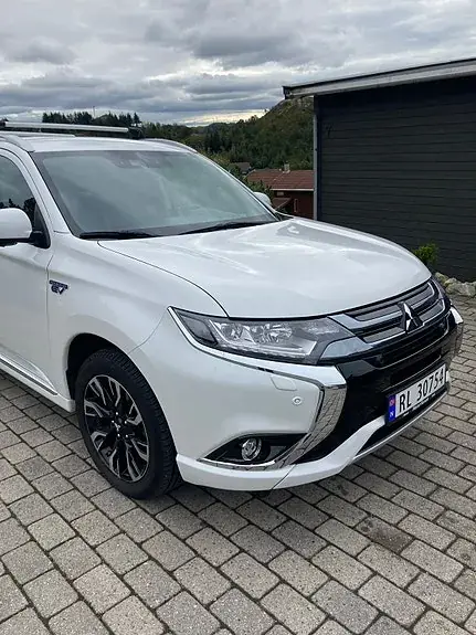 Mitsubishi Outlander 2018 photo 5