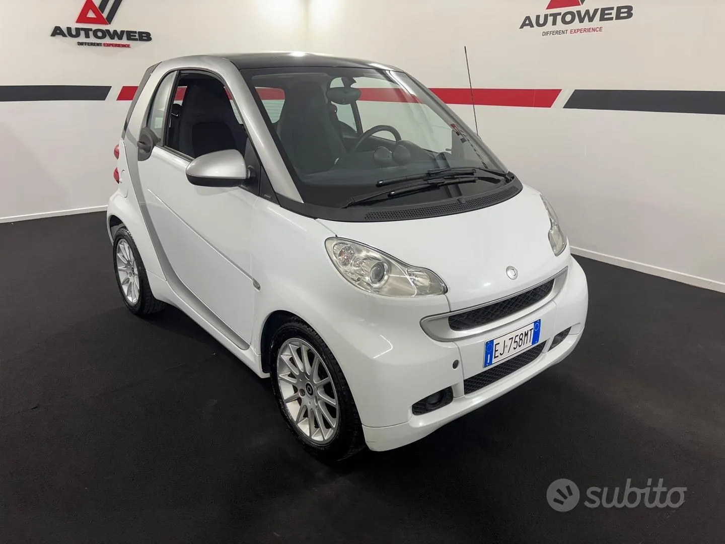 Smart Fortwo 2011 photo 3
