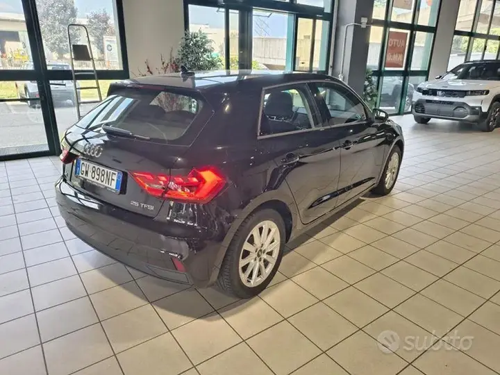 Audi A1 2023 photo 3