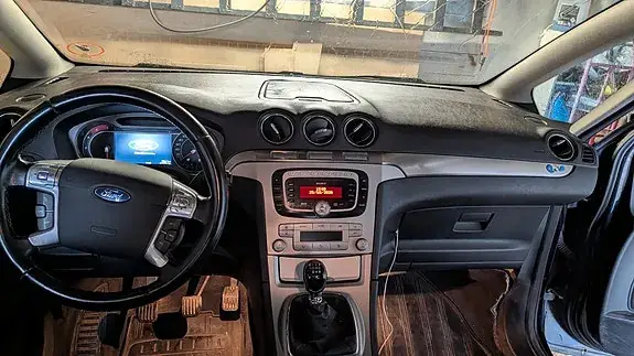 Ford S-Max 2009 photo 3