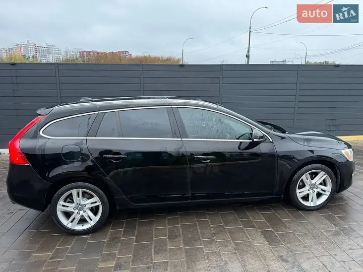 Volvo V60 2014 photo 5