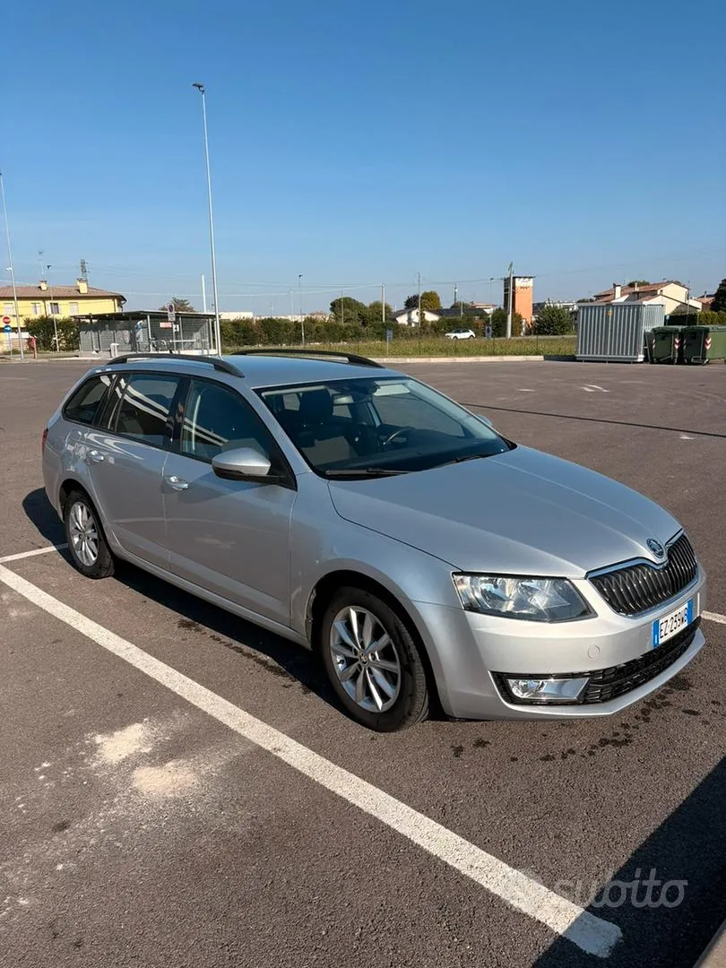 Skoda Octavia 2015 photo 2