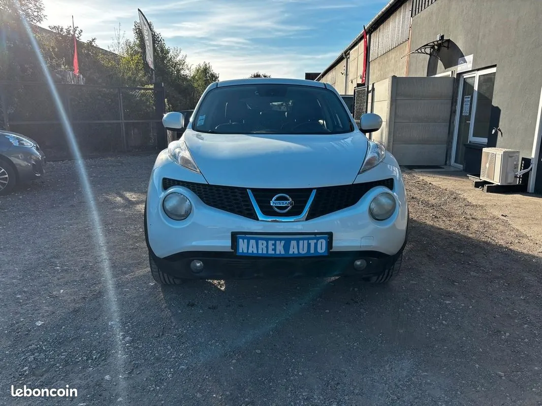 Nissan Juke 2012 photo 2